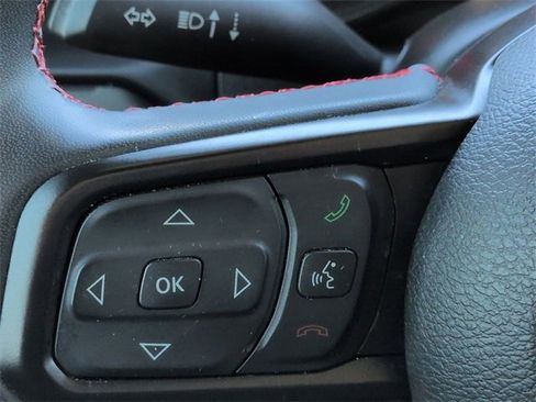 Used 2024 Jeep Wrangler Unlimited Rubicon image 25