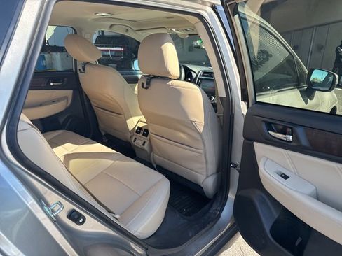 Used 2019 Subaru Outback 2.5i Limited image 14