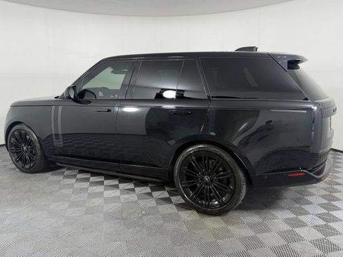 Used 2023 Land Rover Range Rover SE AWD/4WD image 4