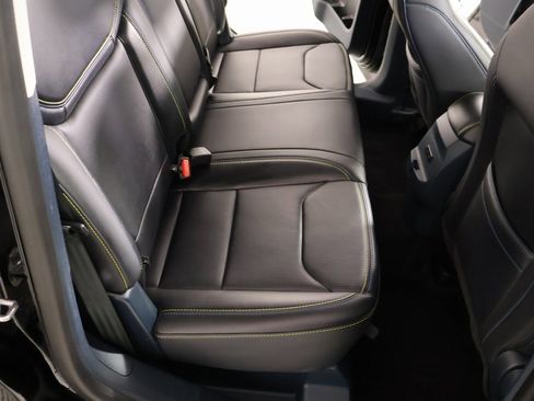 Used 2025 Ford Maverick Lobo image 13