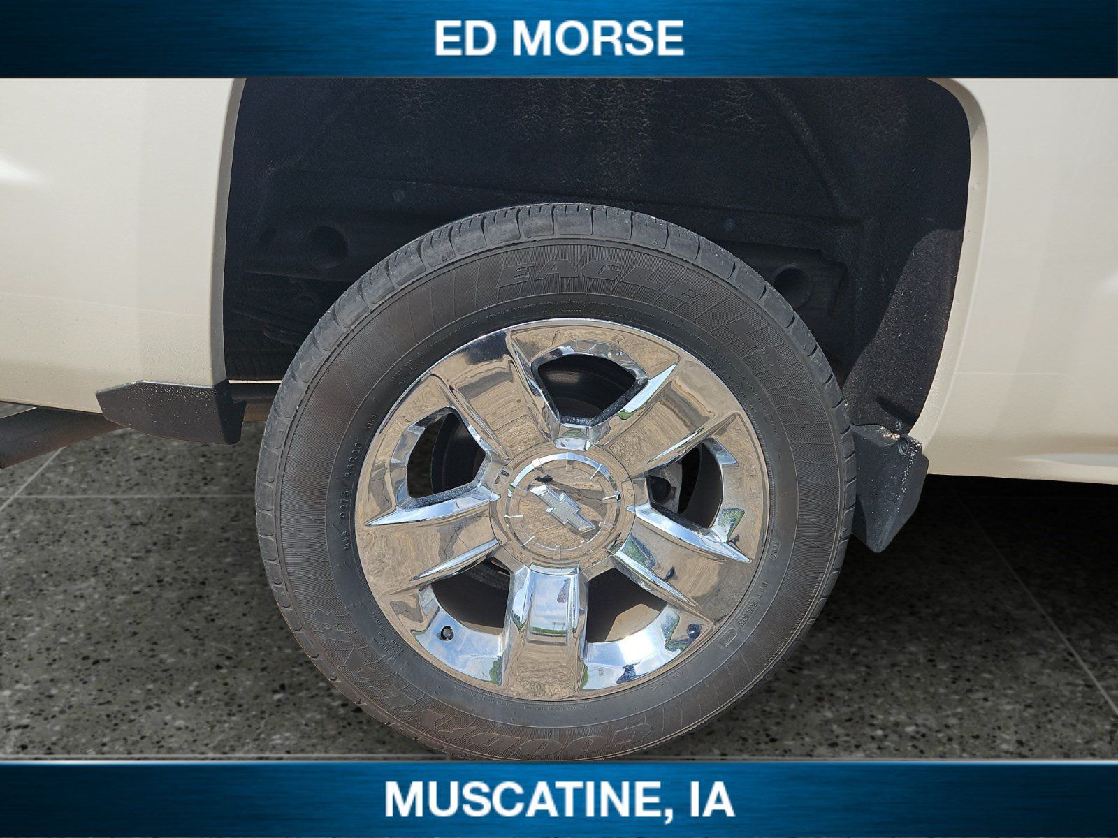 Used 2015 Chevrolet Silverado 1500 LTZ w/ LTZ Plus Package AWD/4WD image 11