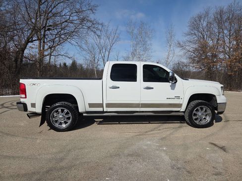 Used 2007 GMC Sierra 2500 SLE w/ SLE2 Preferred Package image 7
