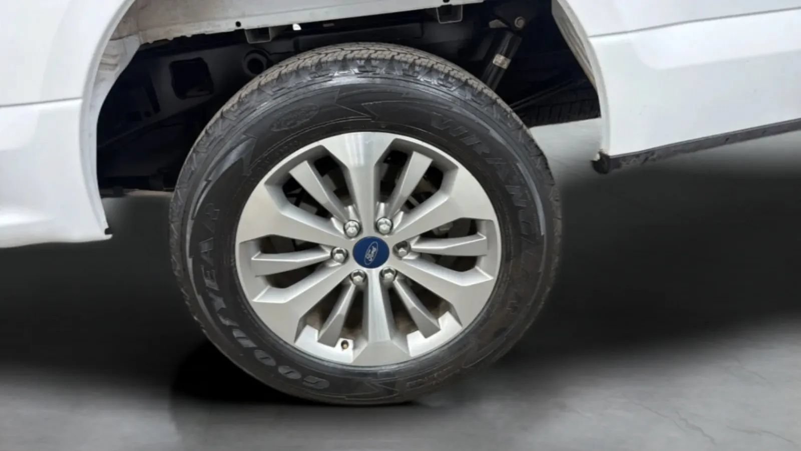 Used 2017 Ford F150 XL w/ Equipment Group 101A Mid AWD/4WD image 27