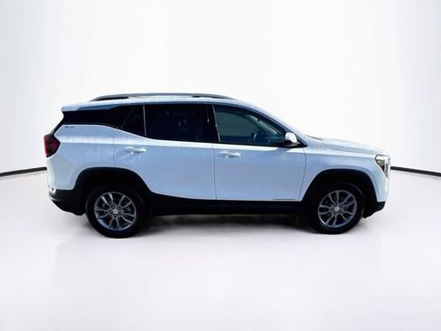 Used 2024 GMC Terrain SLT AWD/4WD image 6