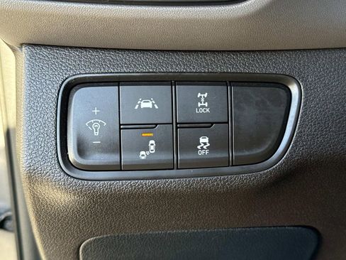 Used 2019 Hyundai Santa Fe SE image 41