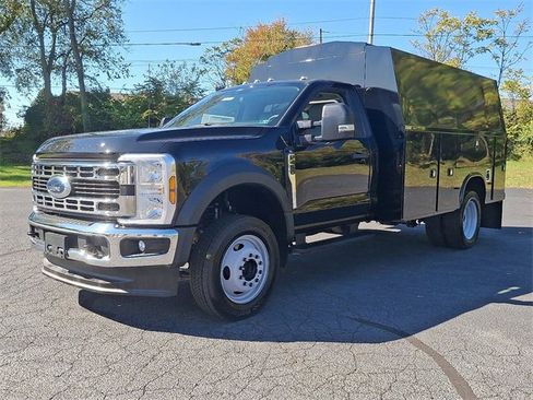 New 2024 Ford F450 XL w/ XL Chrome Package image 5