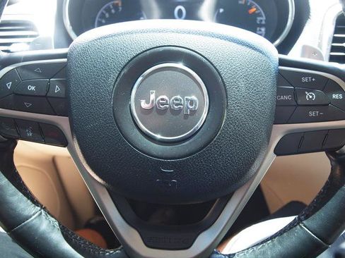 Used 2015 Jeep Grand Cherokee Limited AWD/4WD image 9