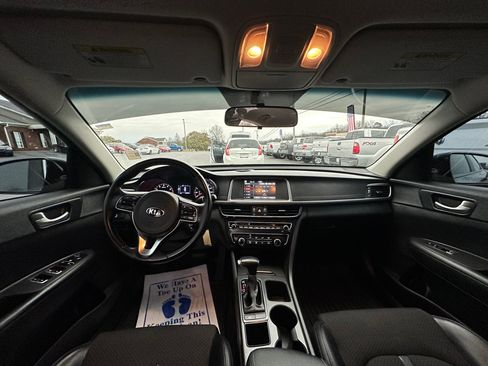 Used 2018 Kia Optima S image 10