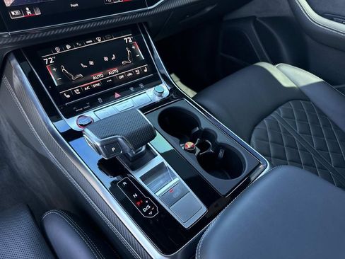 Used 2025 Audi SQ8 Prestige image 25