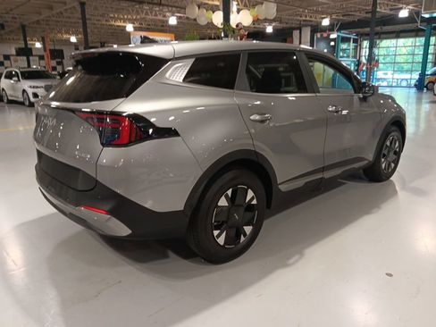 Used 2026 Kia Sportage LX FWD image 10