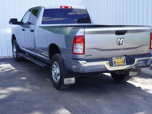 Used 2019 RAM 3500 Tradesman w/ Chrome Appearance Group AWD/4WD image 4