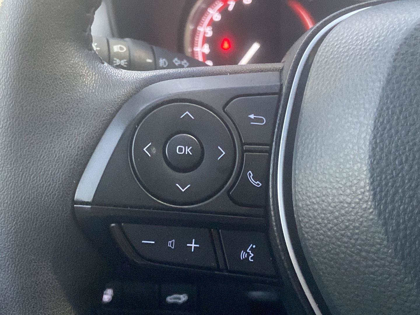 Used 2025 Toyota RAV4 XLE Premium w/ Weather Package FWD image 11