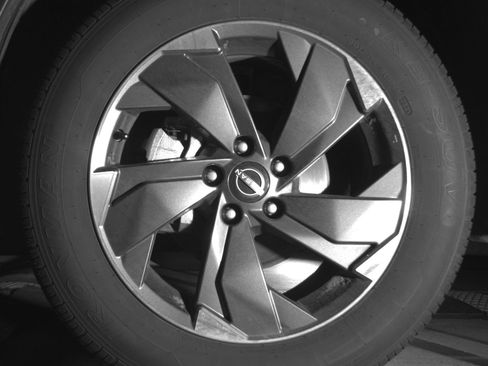 Used 2025 Nissan Rogue SV AWD/4WD image 12
