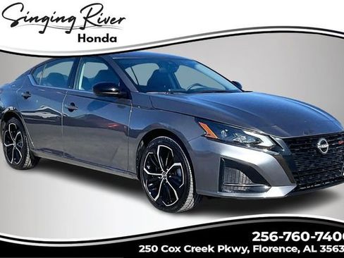 Used 2025 Nissan Altima 2.5 SR image 1