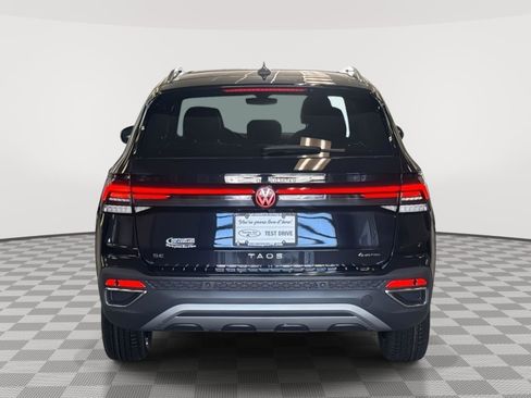 New 2026 Volkswagen Taos SE AWD/4WD image 6