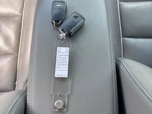 Used 2014 Chevrolet Impala LTZ FWD image 18