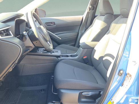 Certified 2026 Toyota Corolla Cross LE w/ Moonroof Package image 14