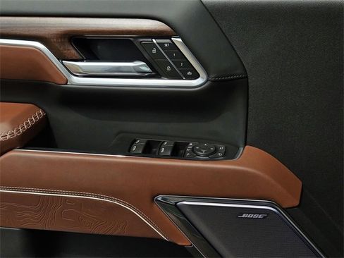 New 2025 GMC Sierra 2500 Denali Ultimate image 16