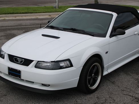 Used 2000 Ford Mustang GT RWD image 29