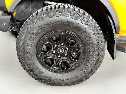 Certified 2021 Ford Bronco Badlands image 8