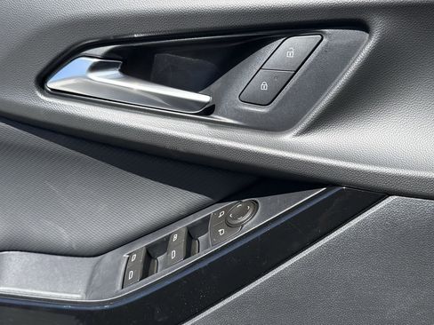 New 2026 Chevrolet Equinox LT image 18