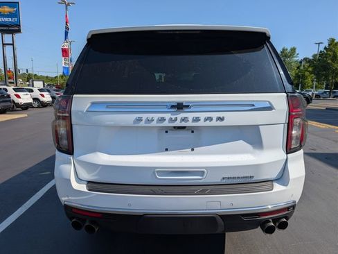 Used 2021 Chevrolet Suburban Premier w/ Premium Package AWD/4WD image 4