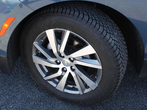 Used 2024 Chevrolet Equinox Premier AWD/4WD image 21