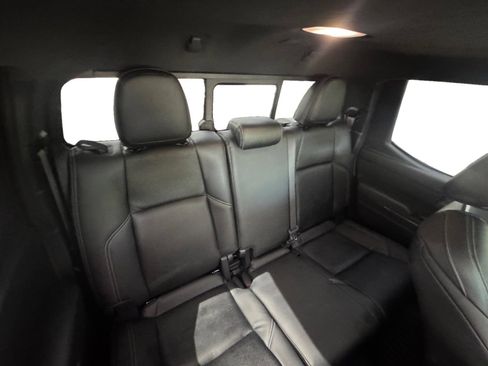 Used 2024 Toyota Tacoma TRD Sport w/ TRD Sport Upgrade Package AWD/4WD image 16