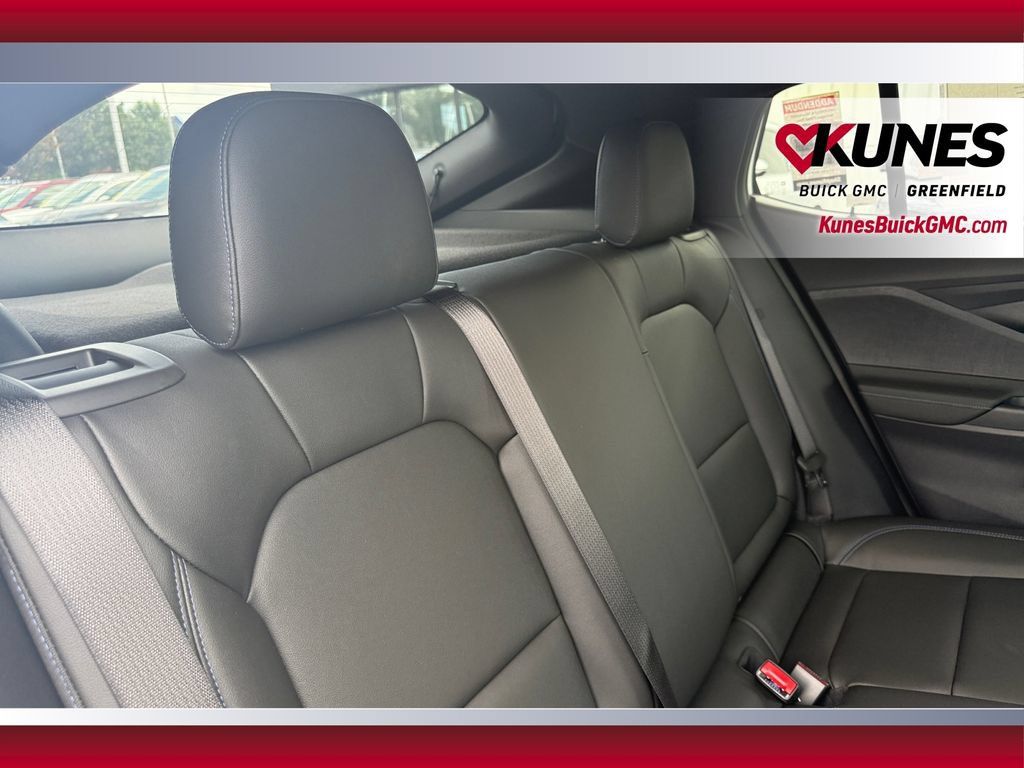 New 2026 Buick Envista Sport Touring w/ Convenience I Package FWD image 30