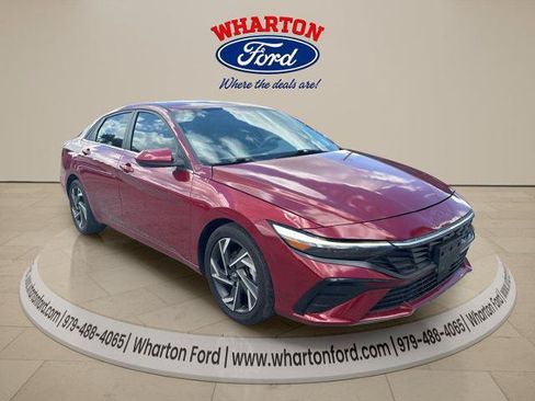 Used 2024 Hyundai Elantra SEL w/ Convenience Package FWD image 8