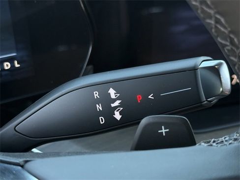 New 2026 Chevrolet Suburban High Country image 17