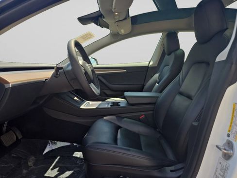 Used 2023 Tesla Model 3 Standard Range RWD image 17