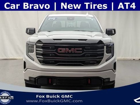 Used 2025 GMC Sierra 1500 AT4 w/ AT4 Premium Package AWD/4WD image 2