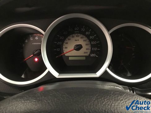 Used 2011 Toyota Tacoma 4x4 Double Cab w/ TRD Sport Pkg image 43