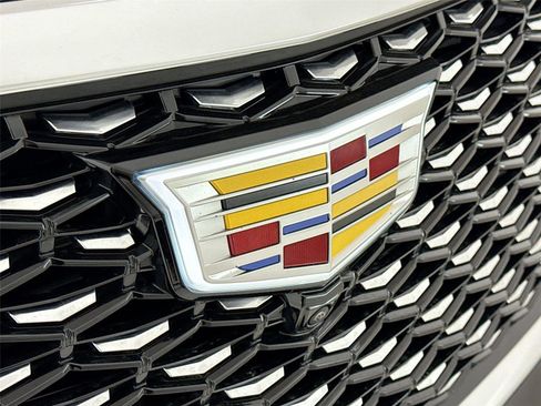 Used 2025 Cadillac Escalade ESV Premium Luxury image 36