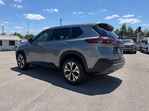 Used 2023 Nissan Rogue SV AWD/4WD image 10