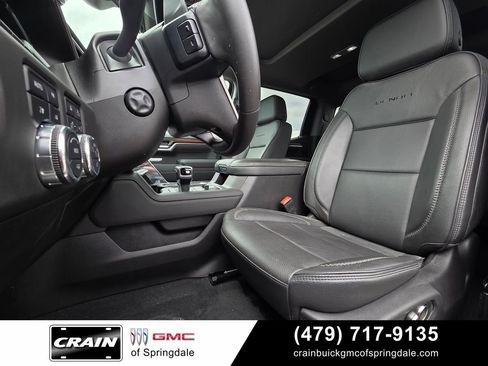 Used 2025 GMC Sierra 1500 Denali AWD/4WD image 24