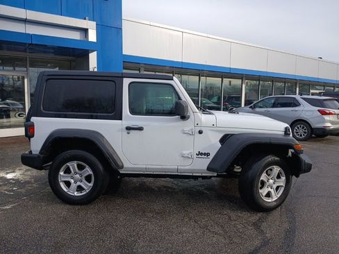 Used 2022 Jeep Wrangler Sport S image 11