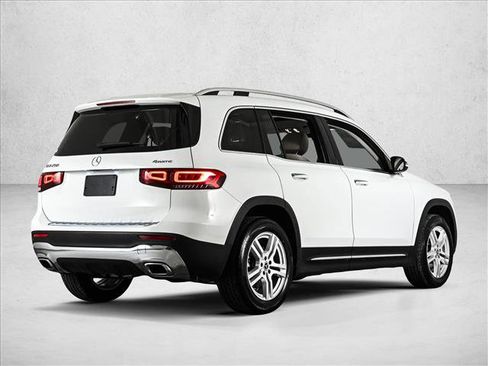 Certified 2022 Mercedes-Benz GLB 250 4MATIC image 5