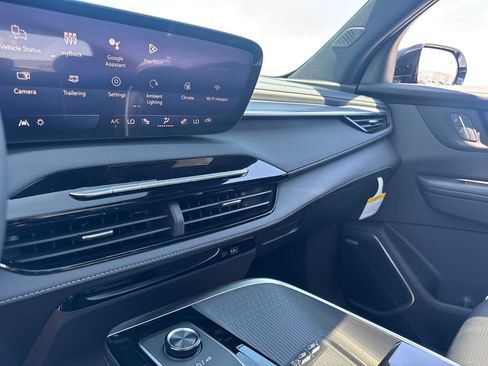 New 2026 Buick Enclave Sport Touring w/ Power Package AWD/4WD image 19