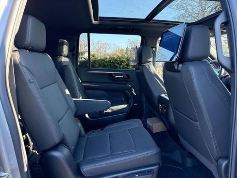 New 2026 Chevrolet Suburban Z71 w/ Z71 Off-Road Package image 28