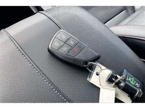 Used 2024 Chevrolet Traverse Z71 w/ Enhanced Driving Package AWD/4WD image 14
