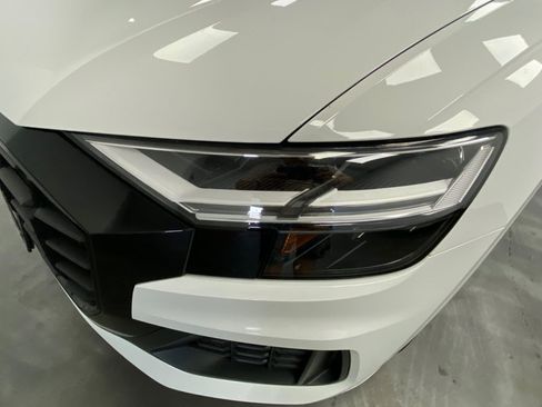 Used 2022 Audi Q8 Premium AWD/4WD image 10