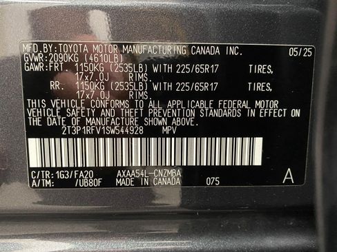 Used 2025 Toyota RAV4 XLE AWD/4WD image 30