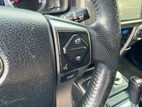 Used 2015 Toyota 4Runner Limited AWD/4WD image 19