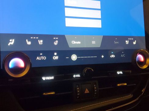 Certified 2025 Lexus NX 250 FWD w/ Premium Package image 32