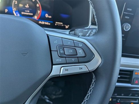 New 2026 Volkswagen Taos SE image 14