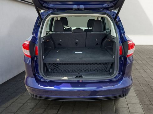 Used 2017 Ford C-MAX Energi SE w/ Equipment Group 401A FWD image 25