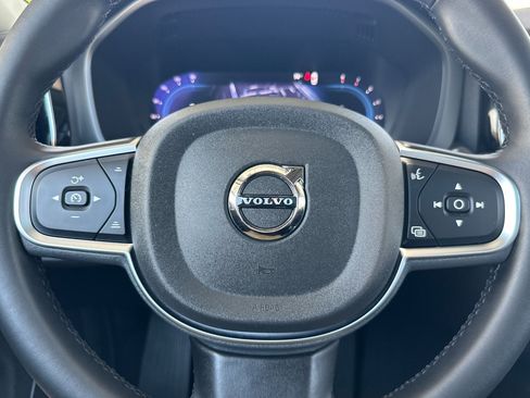 Certified 2025 Volvo XC60 B5 Core w/ Climate Package PRO image 27