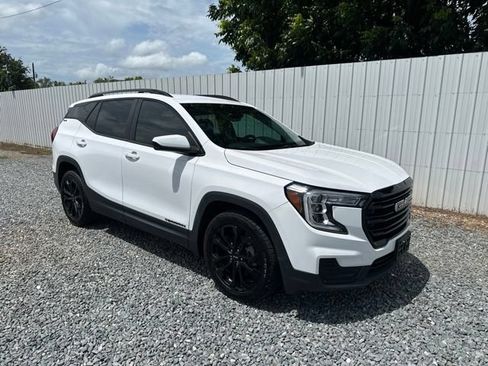 Used 2022 GMC Terrain SLE w/ Driver Convenience Package FWD image 7